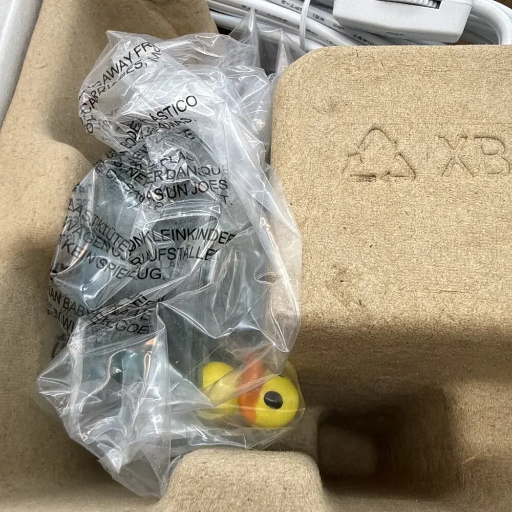 Disney Frozen Olaf Scentsy Warmer Sandcastle. NIB. Never Been Removed From Box.